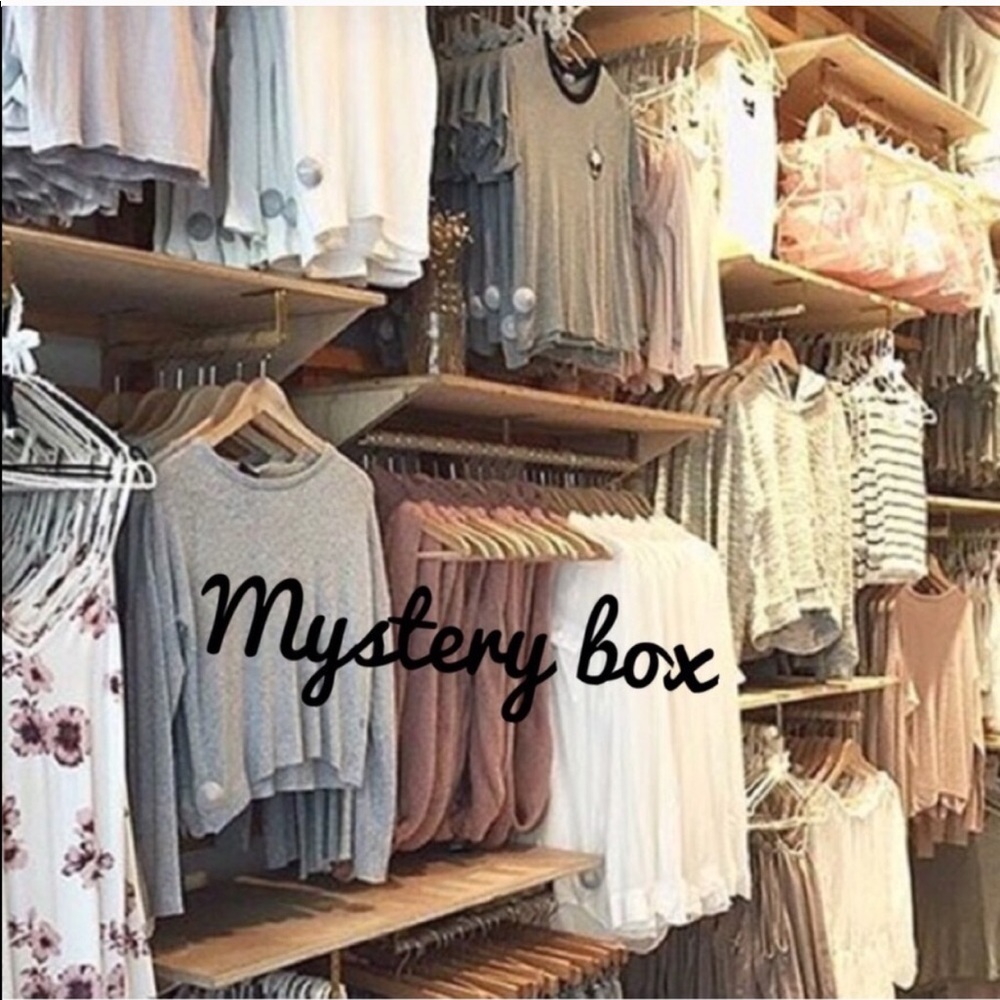 Big mystery box brandy Melville urban outfitters+